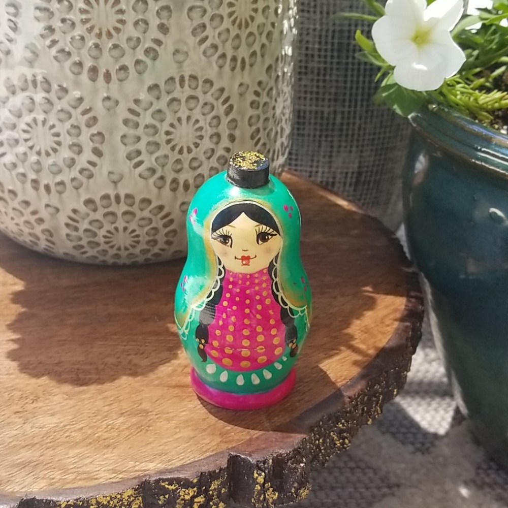 ORIGINAL RUSSIAN NESTING DOLLS - Picture 9 of 9